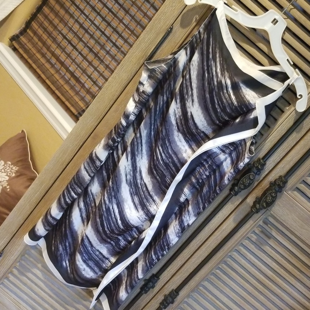 Handkerchief dress mid thigh